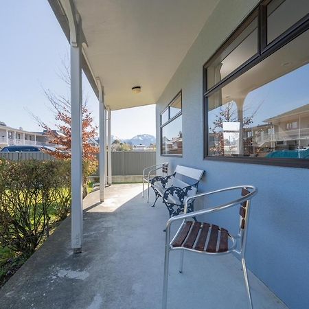 Te Anau Motel & Apartments Екстер'єр фото