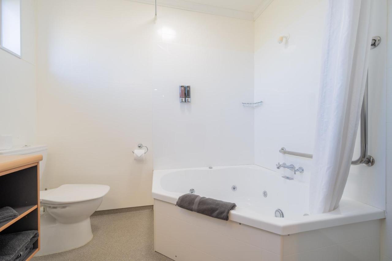 Te Anau Motel & Apartments Екстер'єр фото