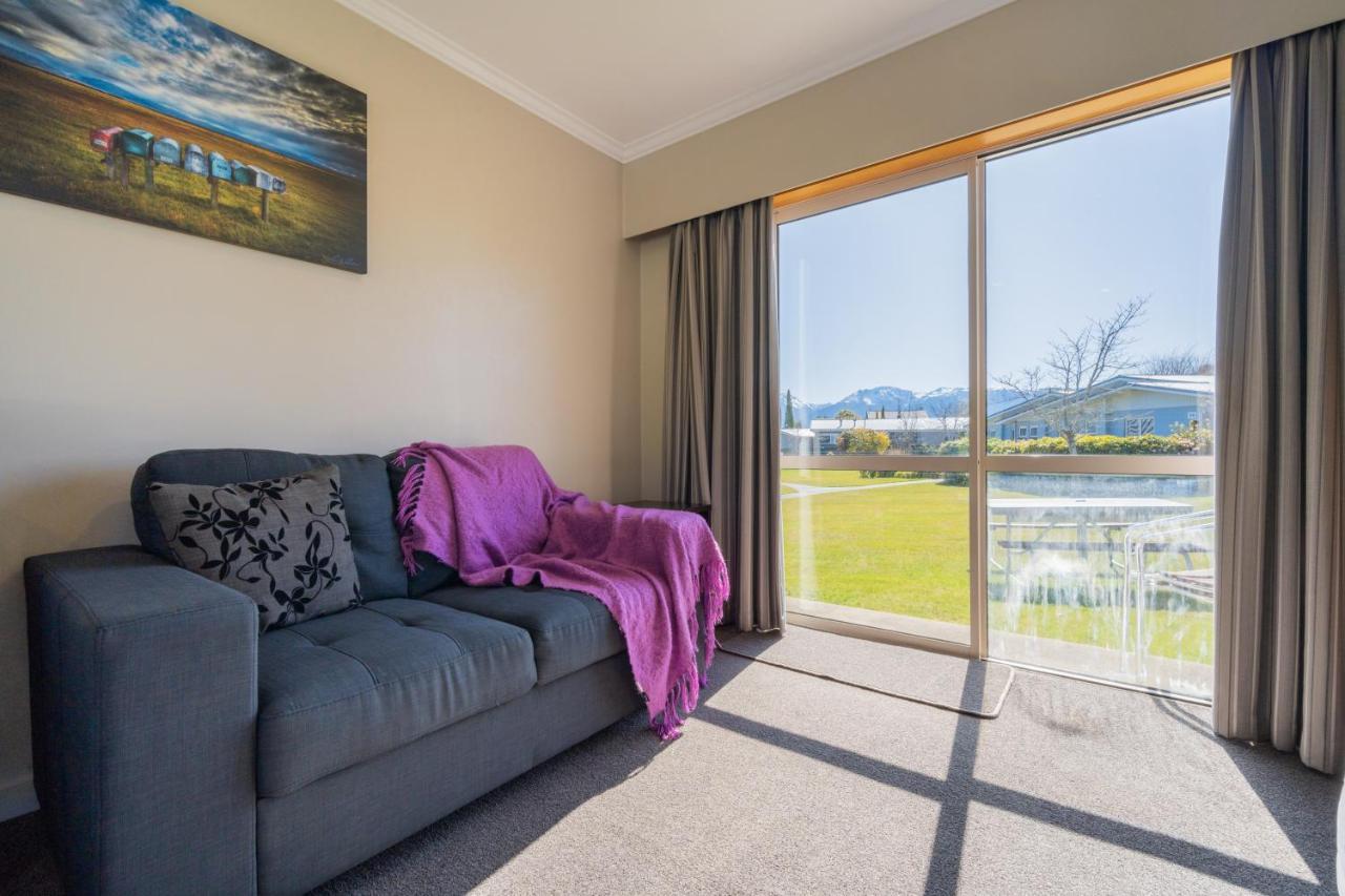 Te Anau Motel & Apartments Екстер'єр фото