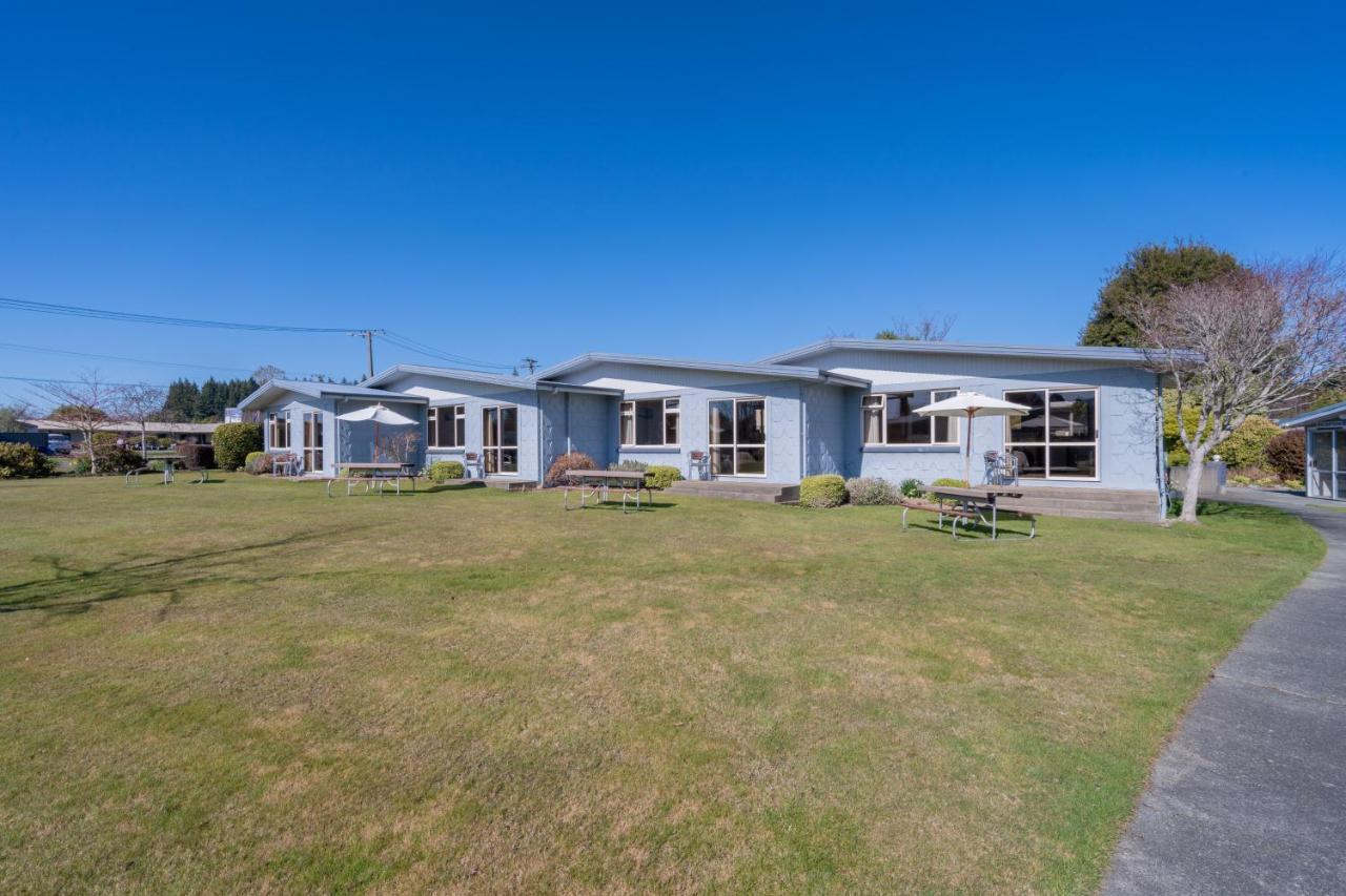 Te Anau Motel & Apartments Екстер'єр фото