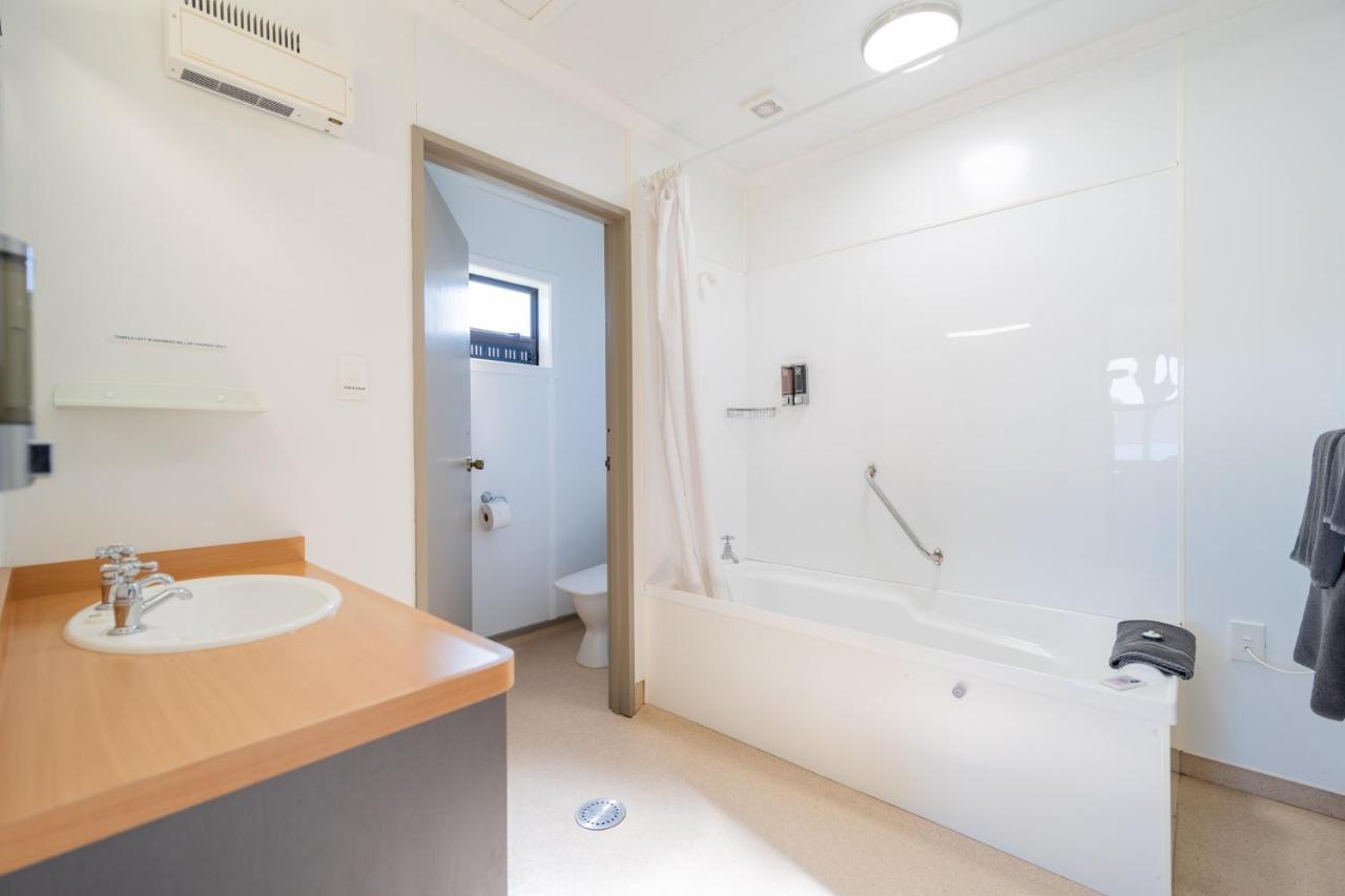 Te Anau Motel & Apartments Екстер'єр фото