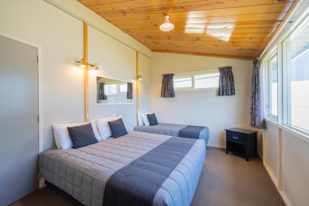 Te Anau Motel & Apartments Екстер'єр фото